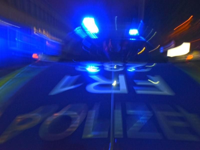 Polizeiblaulicht. Foto: Patrick Seeger/Archiv