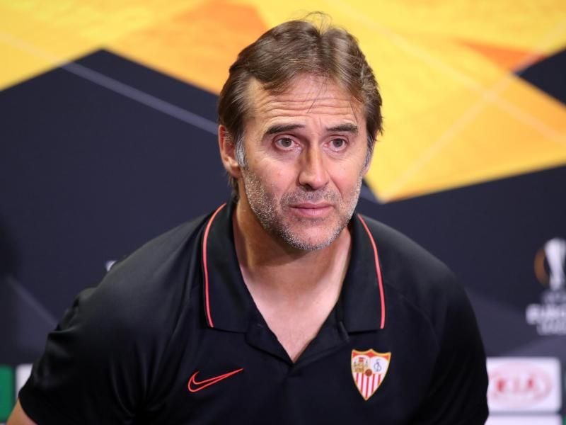 Sevillas Trainer Julen Lopetegui freut sich auf das Kräftemessen mit dem FC Bayern München. Foto: -/Getty Images via UEFA/dpa