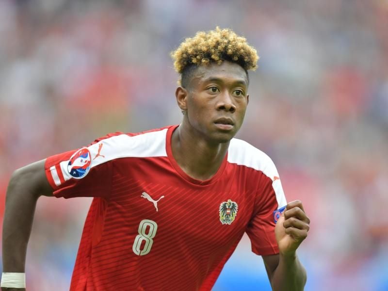 Soll laut einem Medienbericht doch nicht der jüngste Debütant von Österreichs Nationalmannschaft sein: David Alaba. Foto: picture alliance / Peter Kneffel/dpa