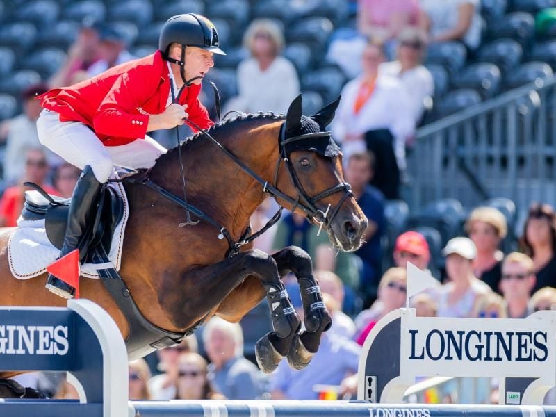 Die deutschen Reiter um Marcus Ehning fielen zurück. Foto: Rolf Vennenbernd