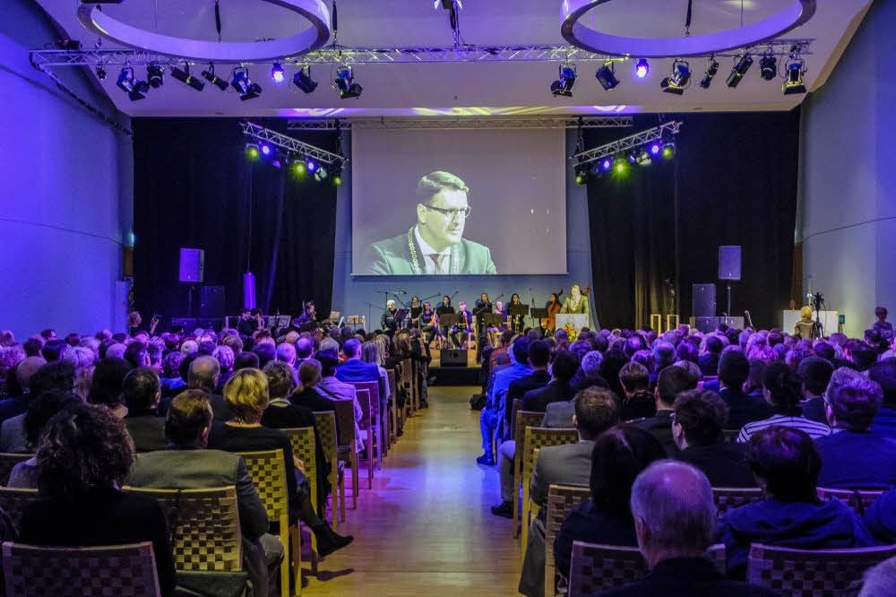 Hat das Zeug zum Glücksmoment: Neujahrsempfang im Stadthaus, am Freitag ist es wieder so weit.