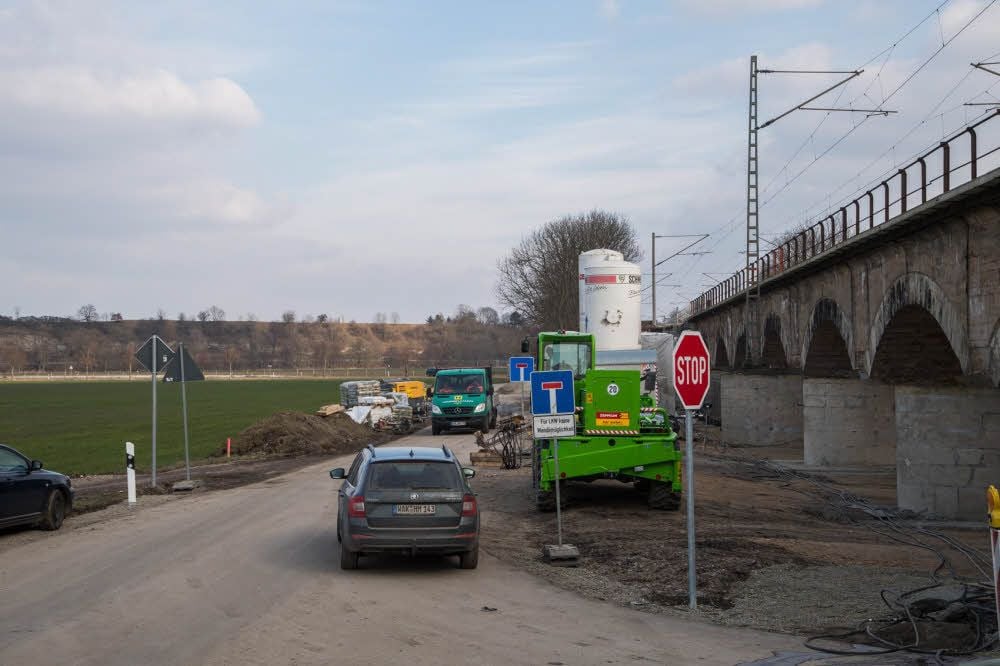 Panzerstraße - hier Blick in Richtung Landesstraße 205.