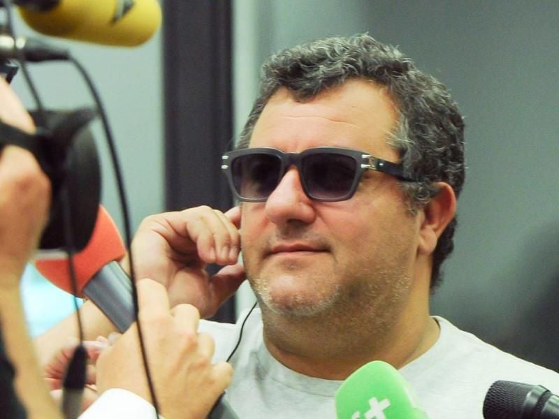 Wurde von der FIFA gesperrt: Spielerberater Mino Raiola. Foto: Olivier Anrigo/EPA