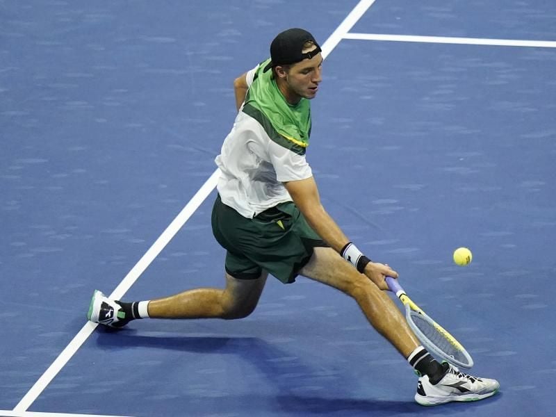 Jan-Lennard Struff hat gegen Novak Djokovic verloren. Foto: Frank Franklin II/AP/dpa