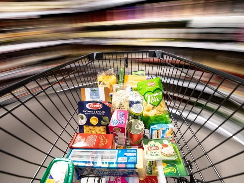 Die großen Handelsketten wie Rewe und Edeka haben zuletzt besser abgeschnitten als die Discounter. Foto: Fabian Sommer/dpa