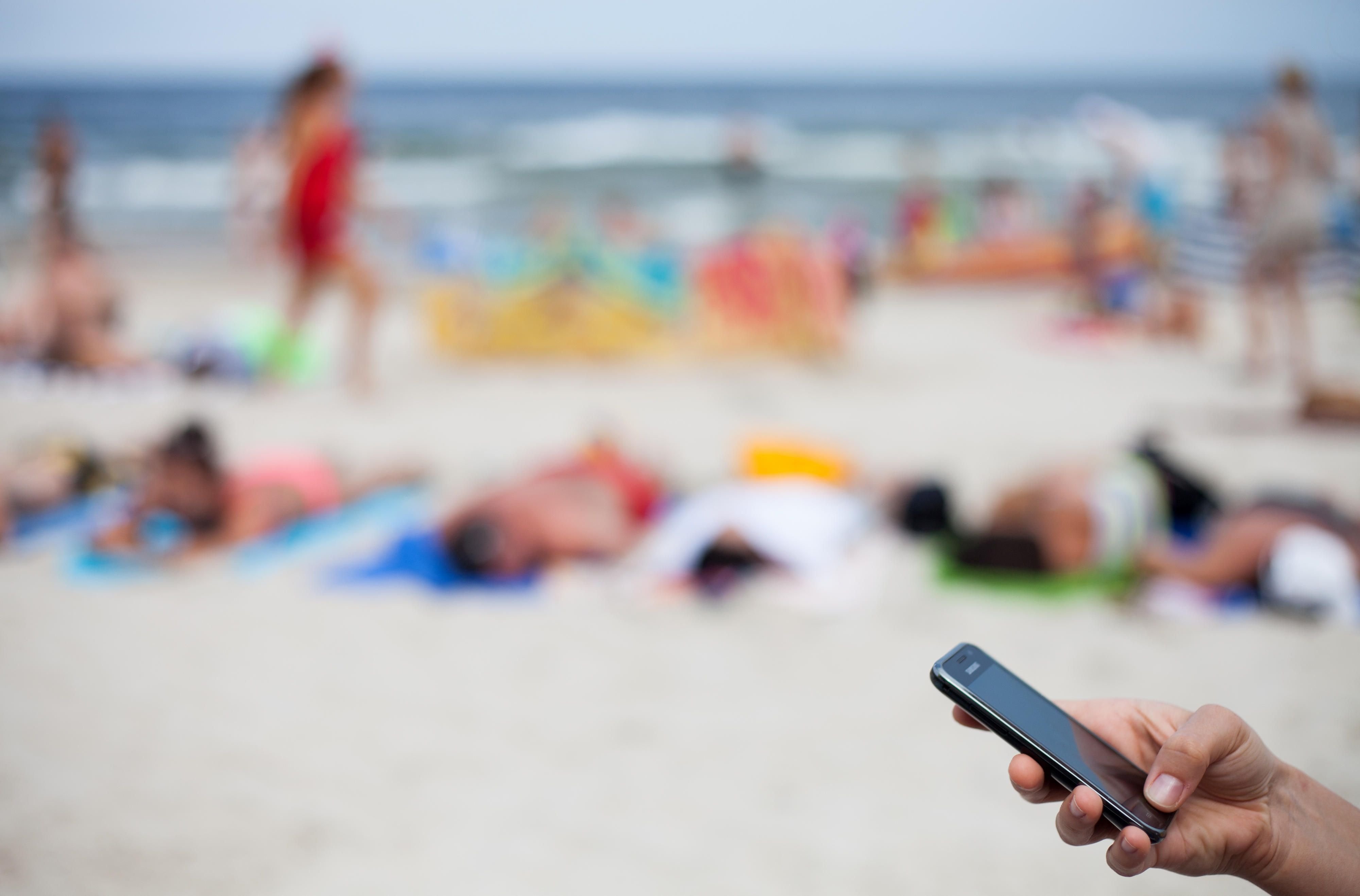 Telekommunikationskonzerne müssen die Vorgaben der EU für die maximale Grenze der sogenannten Roaming-Gebühren einhalten.