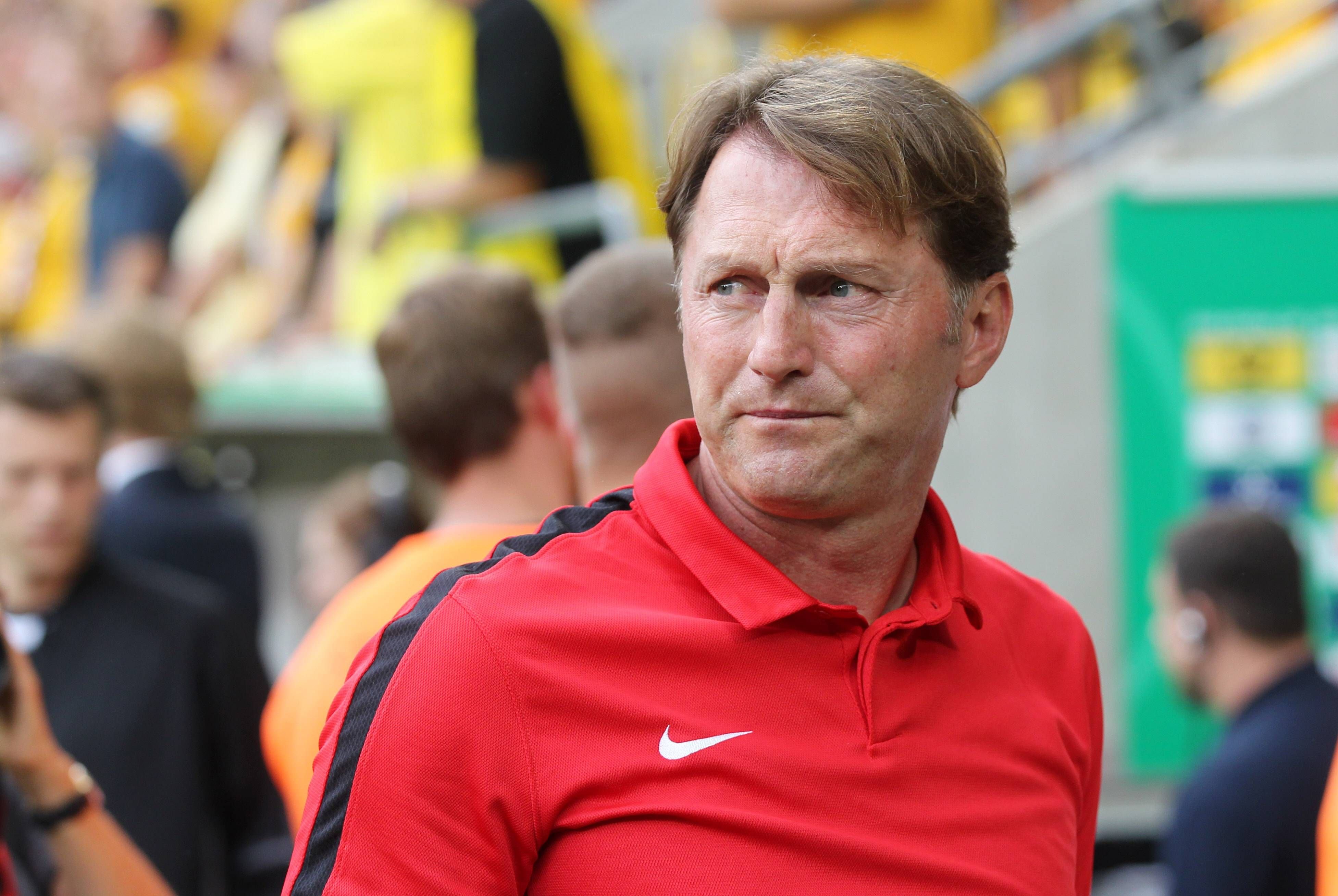 Grimmiger Blick in die Zukunft: Ralph Hasenhüttl.