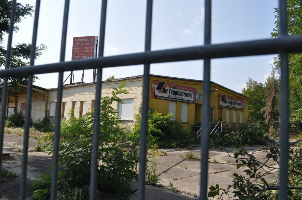Hier lagern wohl schon bald Betten und Kleidung.