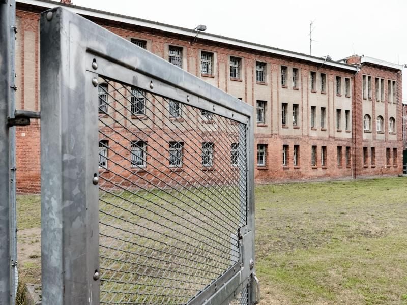 Die Justizvollzugsanstalt (JVA) in Lübeck. Foto: Markus Scholz/Archiv