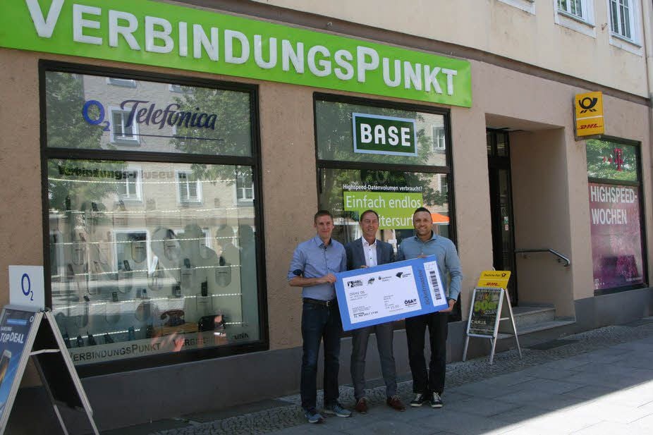 Christoph Richter, der neue Geschäftsführer der Sportmarketing GmbH Dessau, DRHV-Präsident Ralph Hirsch und Oleg Dosik (v.l.), einer der drei Geschäftsführer der Verbindungspunkte in Dessau und Roßlau, freuen sich auf die Zusammenarbeit.