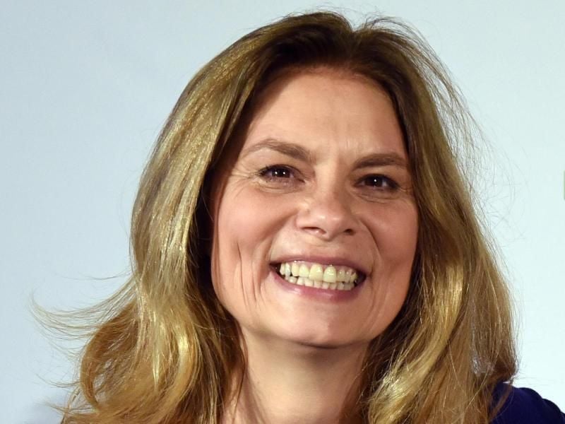 Sarah Wiener stattet der „Lindenstraße” einen Besuch ab. Foto: Horst Ossinger