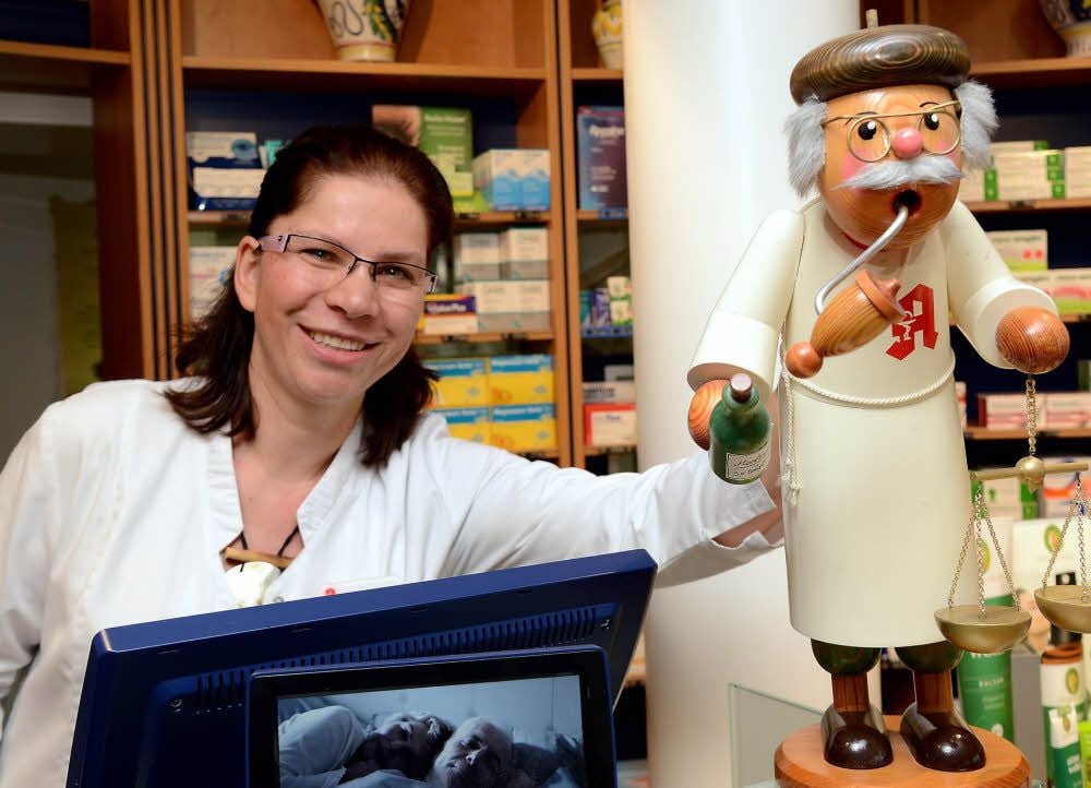 Silke Poser eröffnete vor 20 Jahren die Katharinen-Apotheke in Zeitz-Ost und führt sie noch heute.