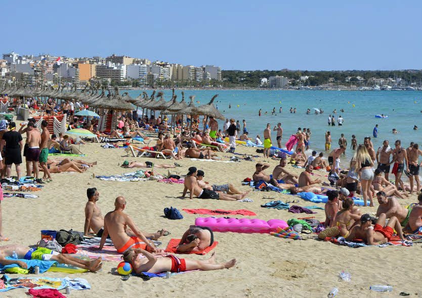 Die 21-Jährige war auf Mallorca im Urlaub.