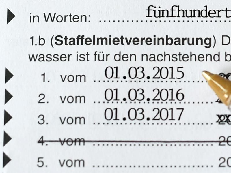 Staffelmiete: Ein befristeter Kündigungsverzicht muss eindeutig formuliert werden. Foto: Jens Kalaene