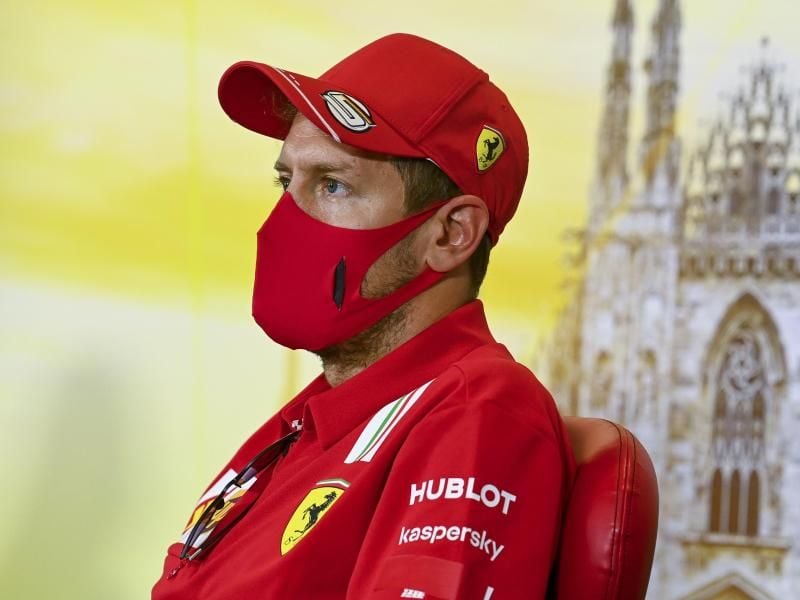 Vermisst die Fans bei den Rennen: Ferrari-Pilot Sebastian Vettel. Foto: Mark Sutton/Pool Motorsport Images/AP/dpa