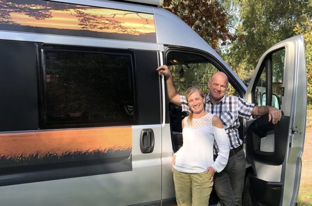 Betreiben den Campingpark am Großen Lausiger Teich und sind selbst passionierte Camper: Sandra Plato und André Otto.