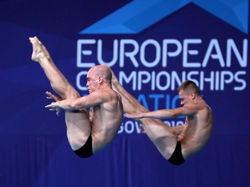 Timo Barthel (r) und Florian Fandler blieben beim Synchronspringen vom Turm ohne Medaille. Foto: Jane Barlow/PA Wire