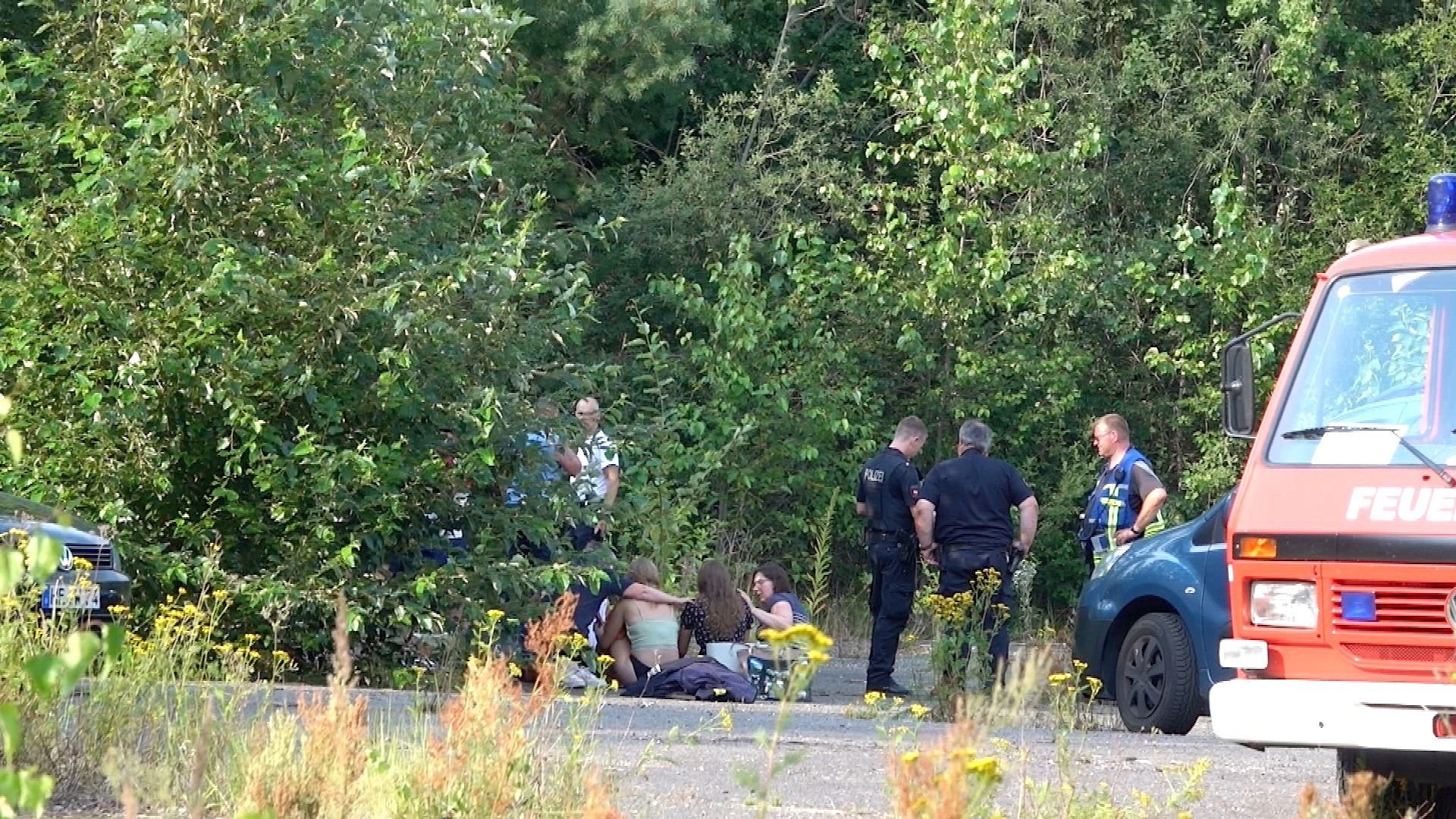Ein 21-Jähriger ist am Sonntag in einem Steinbruch bei Velpke ertrunken.