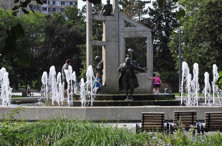 Im Sommer hat der Dessauer Stadtpark eine besondere Anziehungskraft für Groß und Klein.