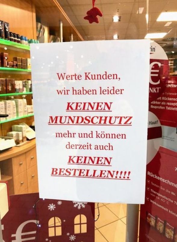 Aushang an der Sangerhäuser Mammut-Apotheke