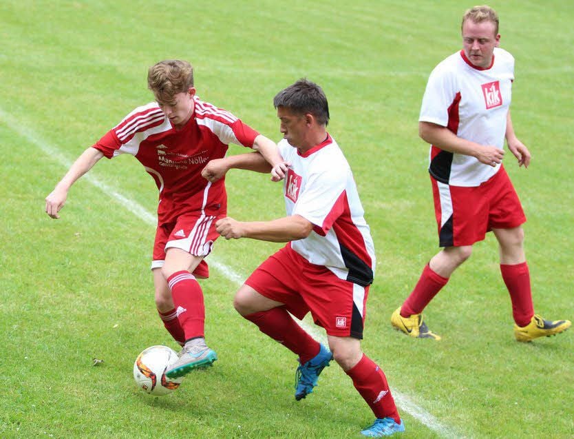 Für Gastgeber Breitungen, hier im Spiel gegen Roßla , blieb beim Turnier nur der vierte und letzte Platz.