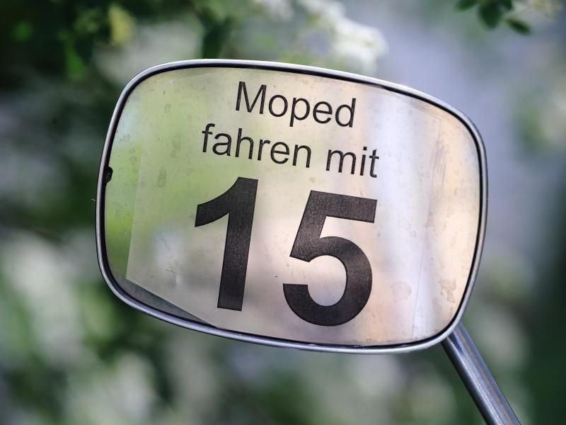 Moped-Führerschein ab 15. Foto: Jens Wolf/Archivbild