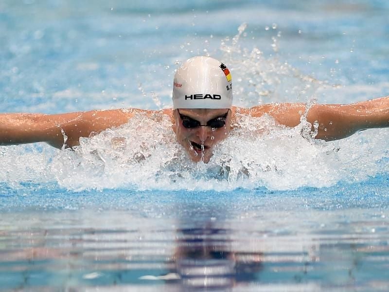 Steffen Deibler schwimmt über 100 Meter Schmetterling mit 51,56 Sekunden klar unter Normzeit. Foto: Britta Pedersen