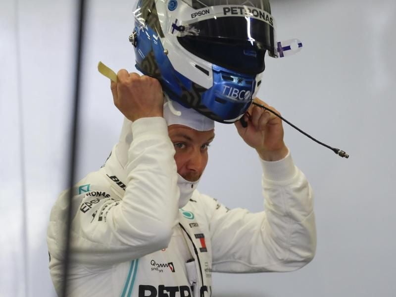 Valtteri Bottas wird im Mercedes von der Pole Position starten. Foto: Sergei Grits/AP