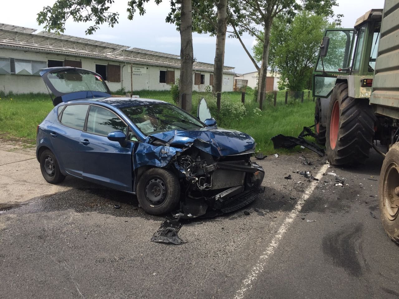 Bei einem Verkehrsunfall zwischen Bergwitz und Selbitz blieben alle Beteiligten unverletzt.