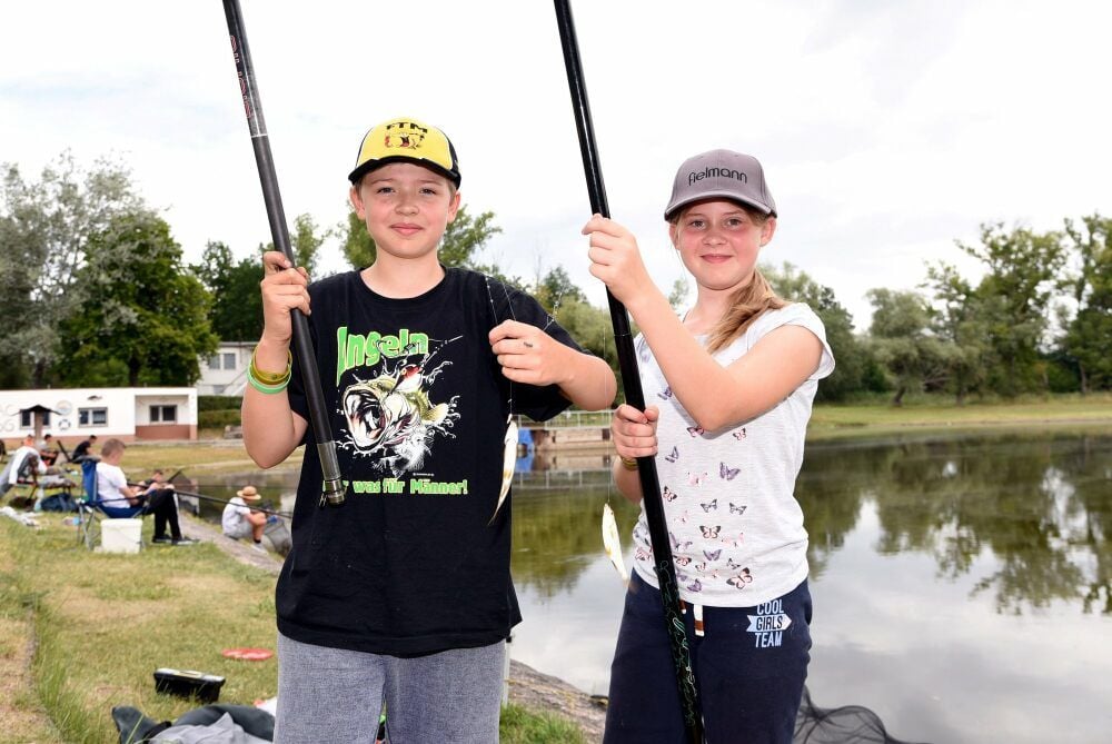 Karlson und Lilly sind bereits zum vierten Mal beim Angelcamp am Gütersee dabei.
