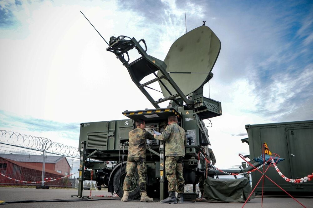 Mit dieser SATCOM-Anlage wurden in Lettland die Gesprächsverbindungen der Bundeswehr sichergestellt.