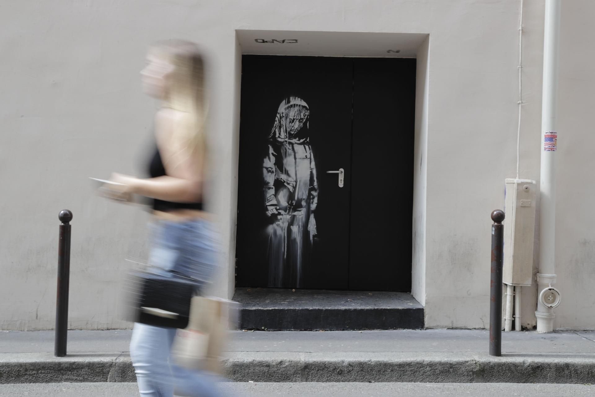 Das Banksy-Werk auf einer Nebentür des Clubs Bataclan (Archibild)