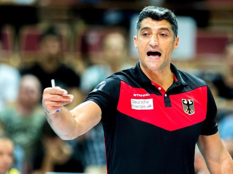 Andrea Giani ist der Trainer der deutschen Volleyballer. Foto: Andrzej Grygiel/PAP