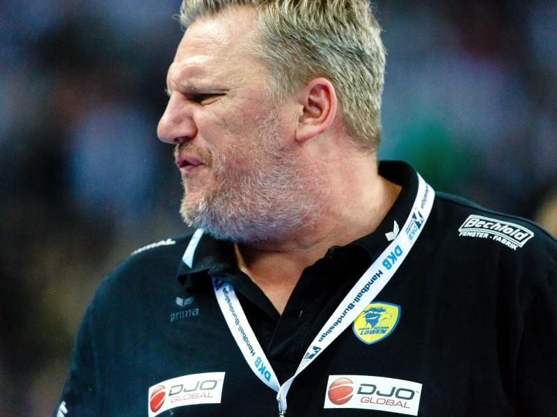 Schont im Rückspiel gegen Kielce sein Personal: Löwen-Coach Nikolaj Jacobsen. Foto: Frank Molter