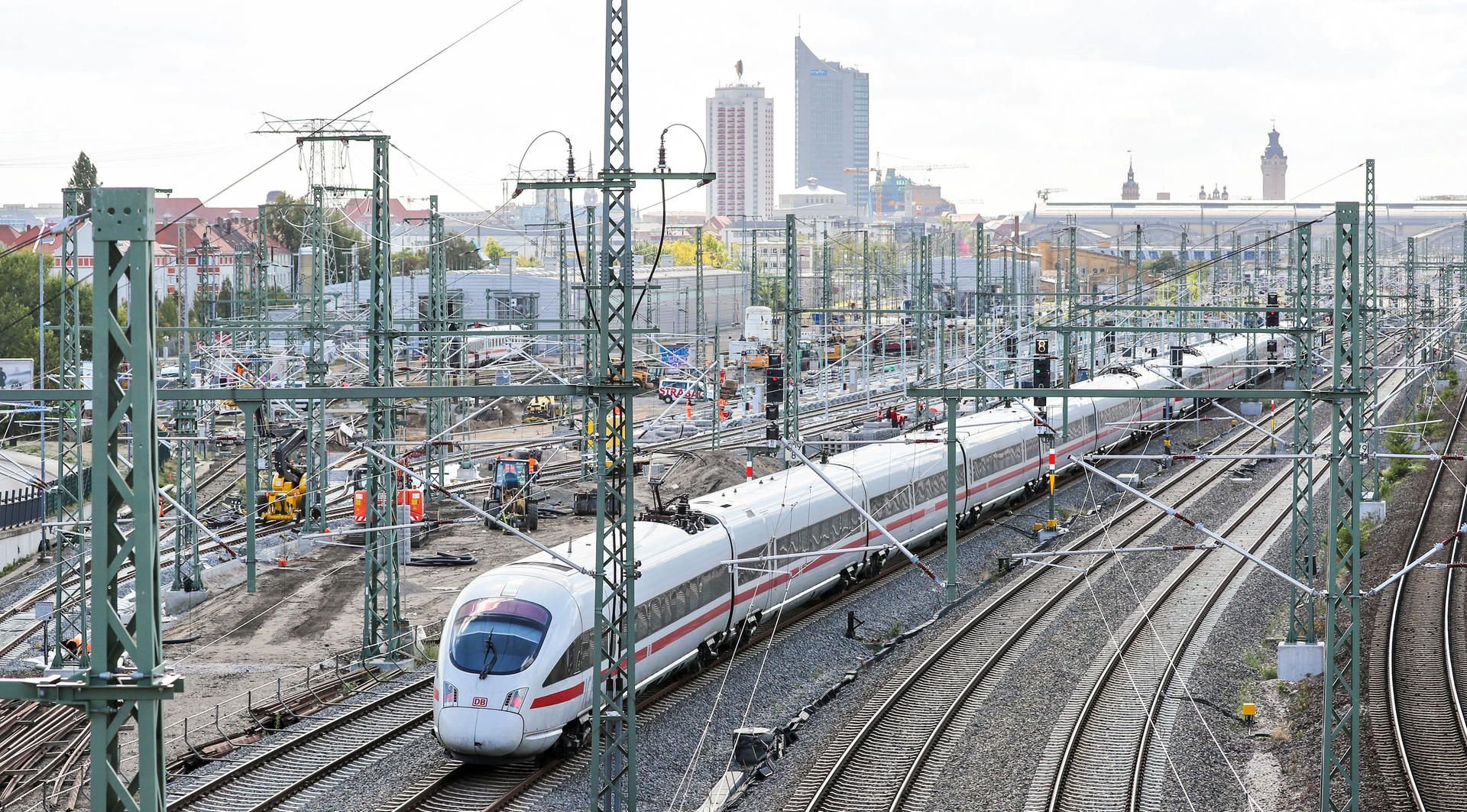 Der Hauptbahnhof Leipzig bleibt für vier Tage für den Zugverkehr gesperrt.