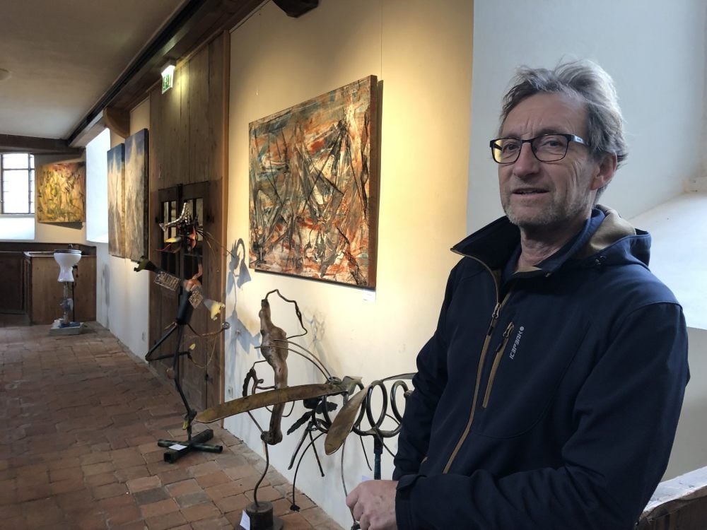 Der Quedlinburger Künstler Peter Blumenthal zeigt verschiedene Arbeiten in der Kulturkirche St. Blasii.