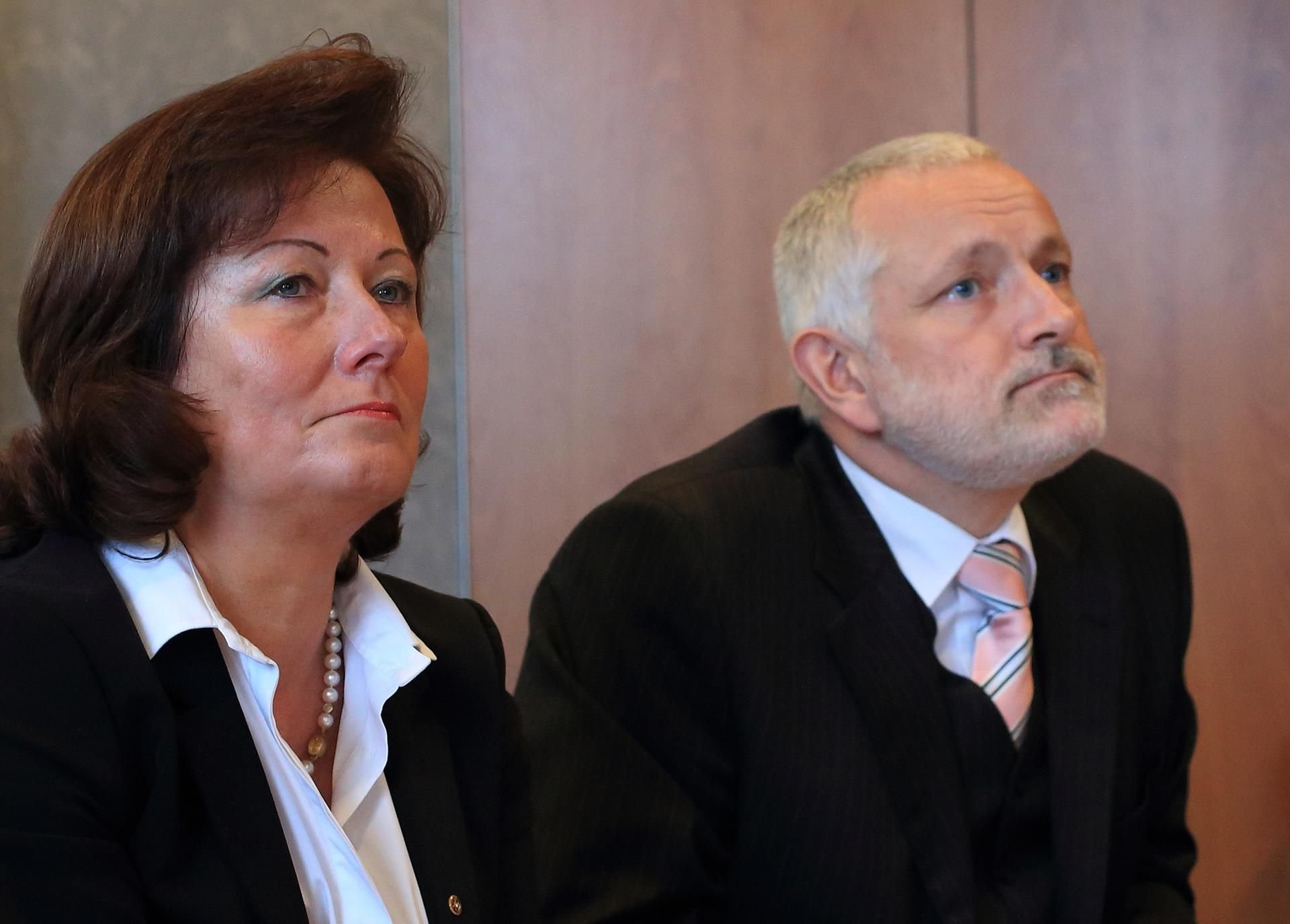 Simone Heinemann-Meerz, Präsidentin der Ärztekammer in Sachsen-Anhalt (l.), nimmt Mediziner im Land in die Pflicht (Archivbild).