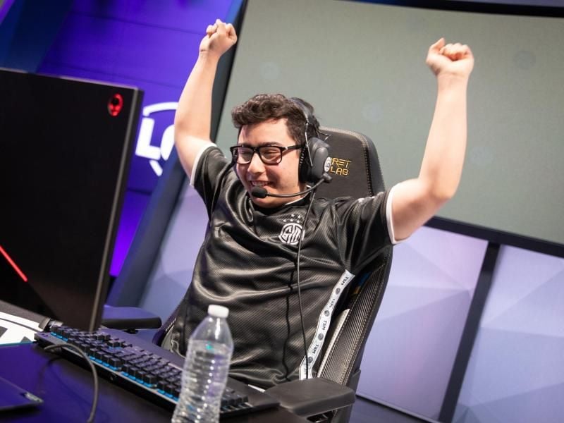Der Deutsche Sergen „Broken Blade” Çelik holte sich mit TSM den LCS-Titel. Foto: Riot Games/dpa