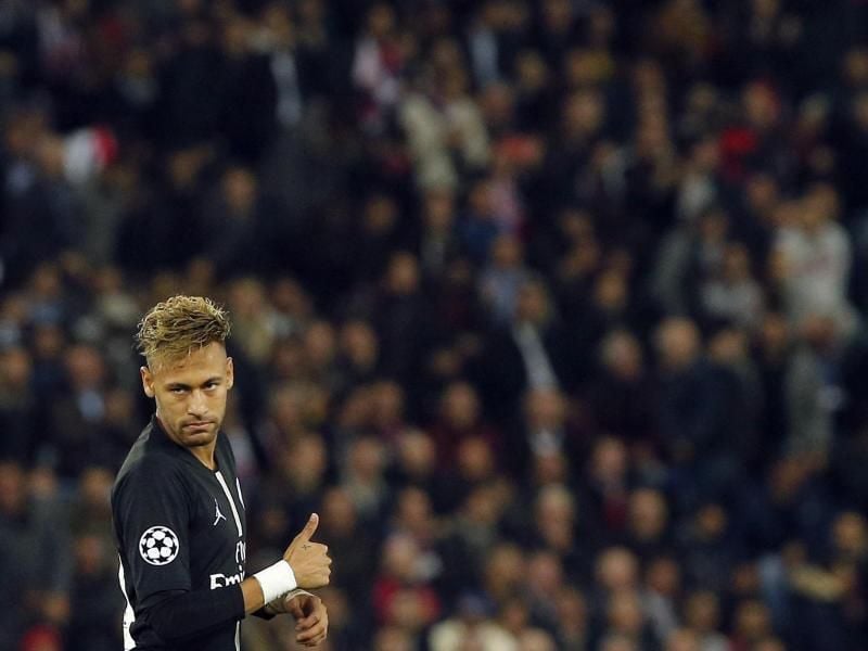 Neymar trainiert wieder mit seinen Mannschaftskollegen von Paris Saint-Germain. Foto: Thibault Camus/AP