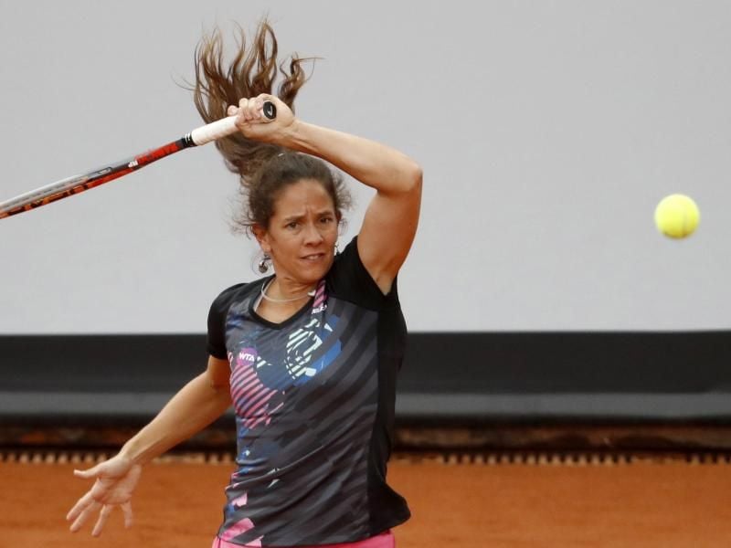 Die 39-jährige Schnyder feiert beim Fed Cup ihr Comeback für die Schweiz. Foto: Peter Klaunzer/KEYSTONE