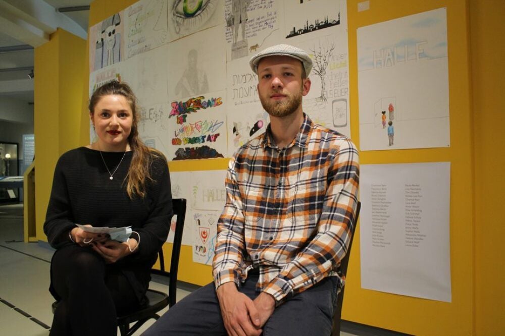 Nele Kruber und Balthasar Dreßler gehören zu den Schülern, die ihre Gedanken zum Attentat in Bildern verarbeitet haben.