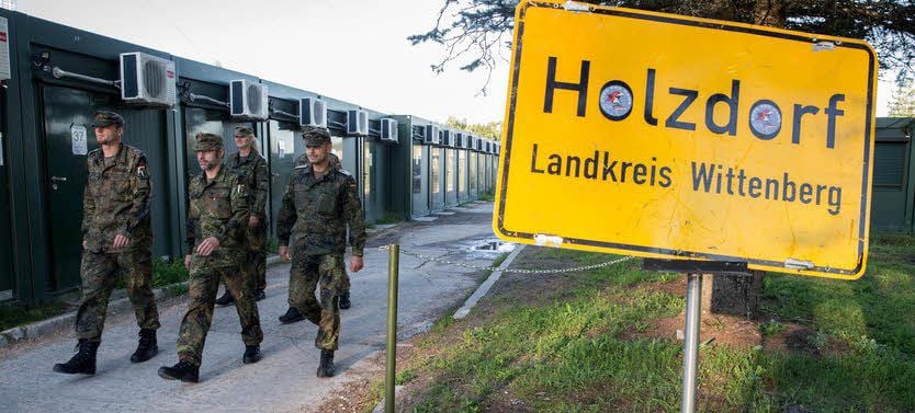 Das Ortsschild soll an den heimatlichen Standort erinnern.