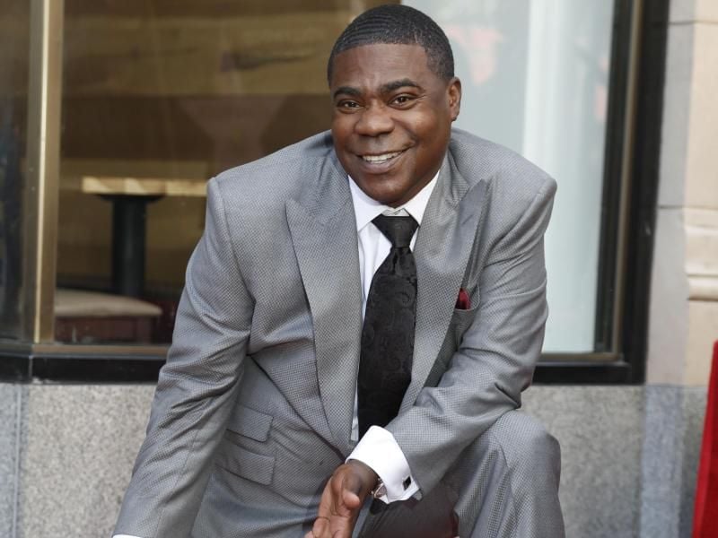 Tracy Morgan kniet auf dem Hollywood Walk of Fame neben seinem Stern. Der Komiker und seine Frau lassen sich scheiden. Foto: Ringo Chiu/ZUMA Wire/dpa/Archiv
