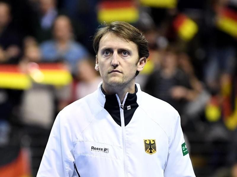 Bundestrainer Xavier Reckinger hat mit den deutschen Hockey-Damen das erste Heimspiel in der Pro League gewonnen. Foto: Britta Pedersen/dpa