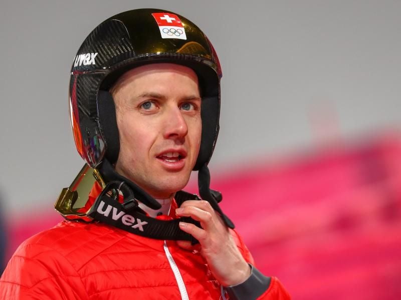Olympiasieger Simon Ammann springt weiter. Foto: Daniel Karmann