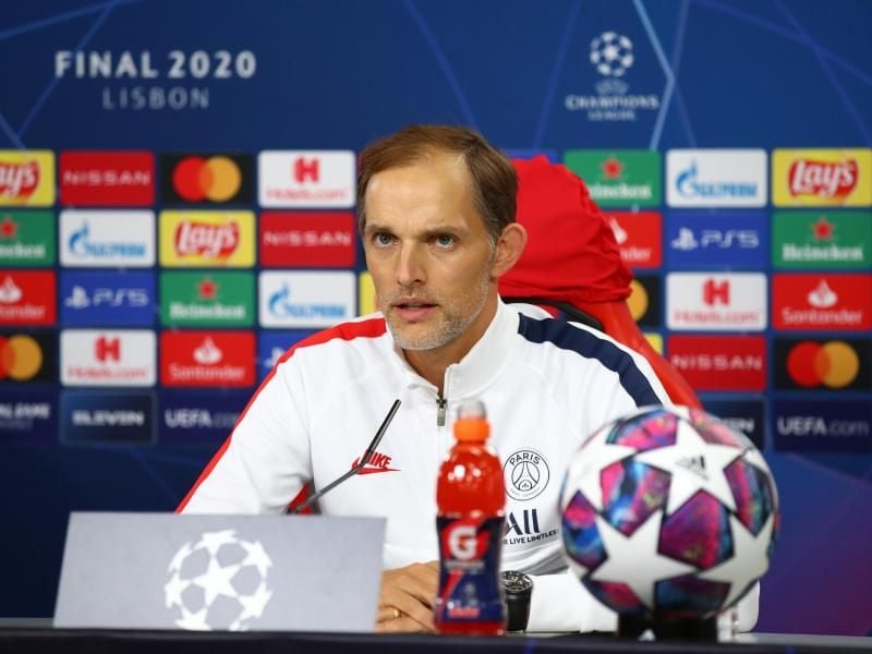 PSG-Trainer Thomas Tuchel lobt den FC Bayern und Coach Hansi Flick, sieht sich und sein Team jedoch gut vorbereitet. Foto: -/Getty Images via UEFA/dpa