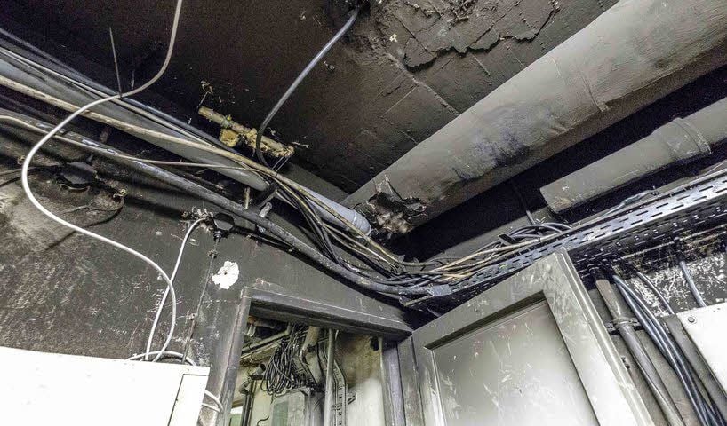 Der Keller, wo der Kabelbrand entstand. Brandschutztüren haben geholfen, Schlimmeres zu verhindern.