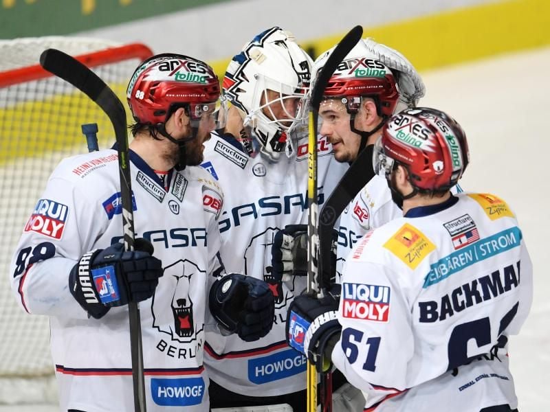 Nach dem guten Auftakt gegen EHC Red Bull München wollen die Eisbären Berlin am zweiten Spieltag der Finalserie nachlegen. Foto: Tobias Hase