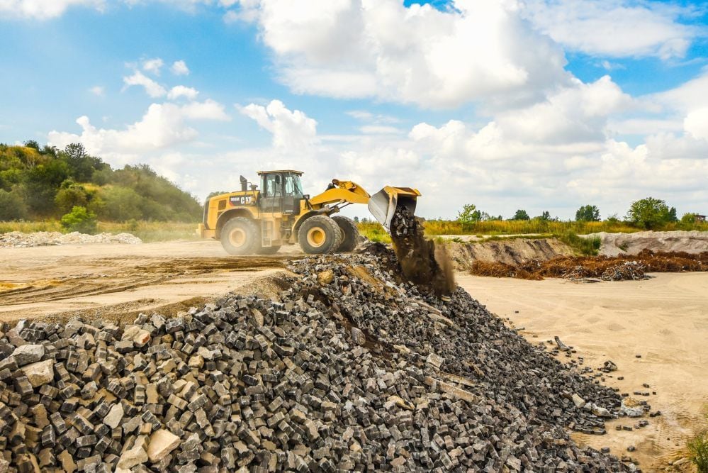 Das Kieswerk in Tollwitz hat zwei Standbeine: den Abbau von Sand und Kies sowie Abriss- und Erdbauarbeiten.