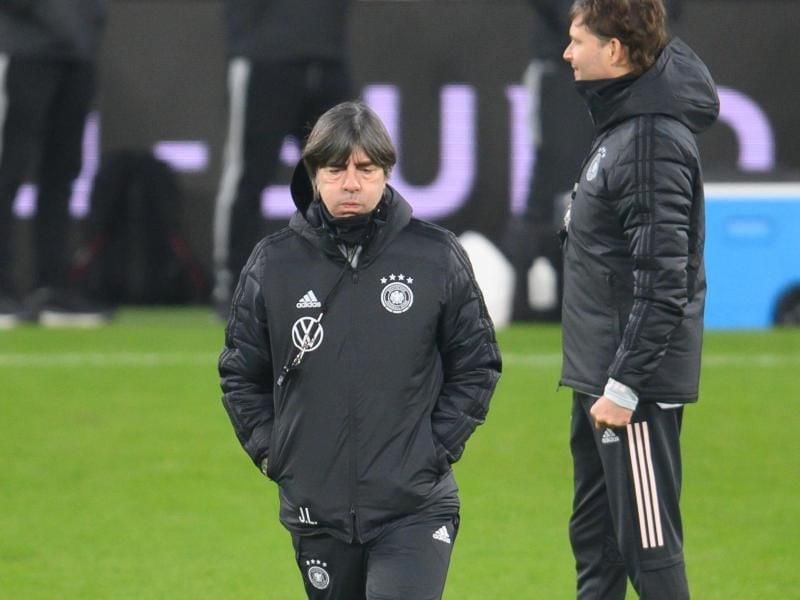 Bundestrainer Joachim Löw beim Abschlusstraining in Leipzig. Foto: Robert Michael/dpa-Zentralbild/dpa